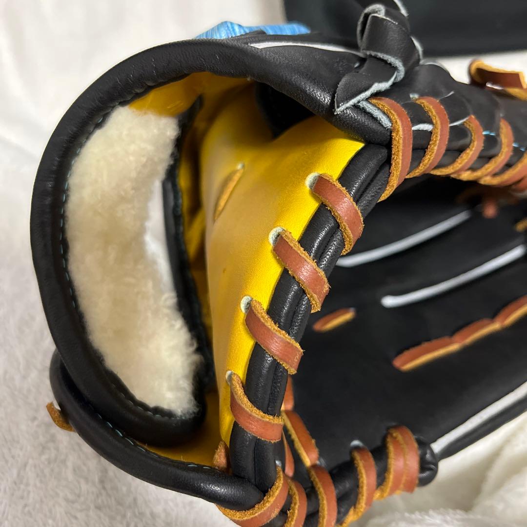 Mizuno Global Elite 梶谷モデル　硬式グローブ 黒　収納袋付き