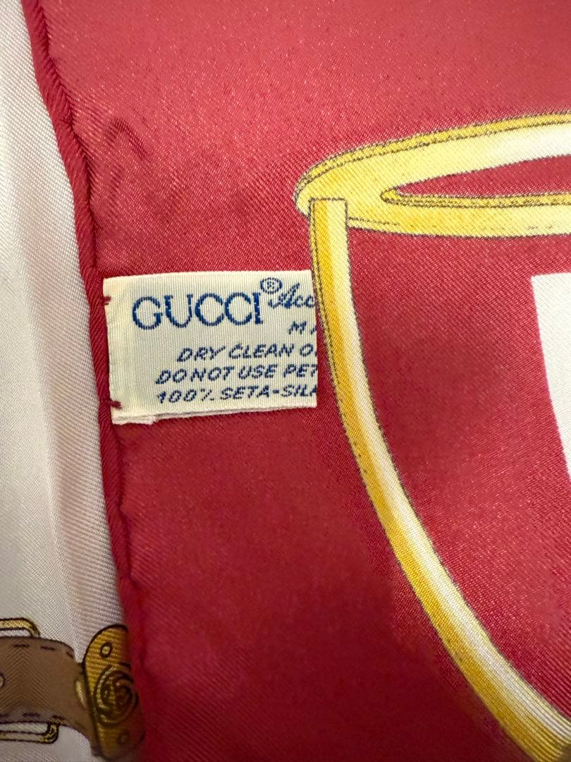 極美品！　GUCCI グッチ　大判　シルク　スカーフ　花柄　フラワー　総柄