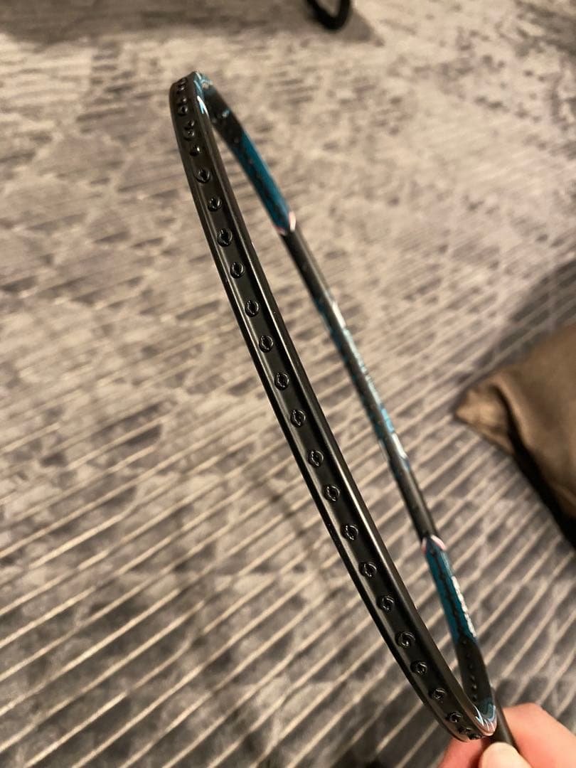 Mizuno フォルティウス60 バドミントンラケット　ケース付き