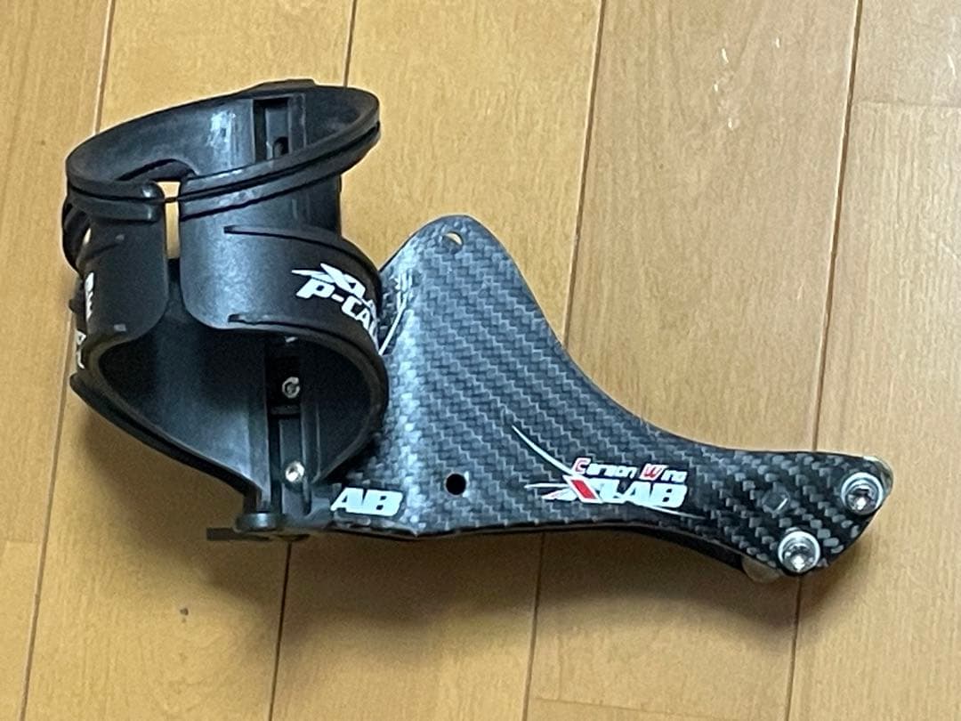 XLAB Carbon Wing ダブルボトルケージ