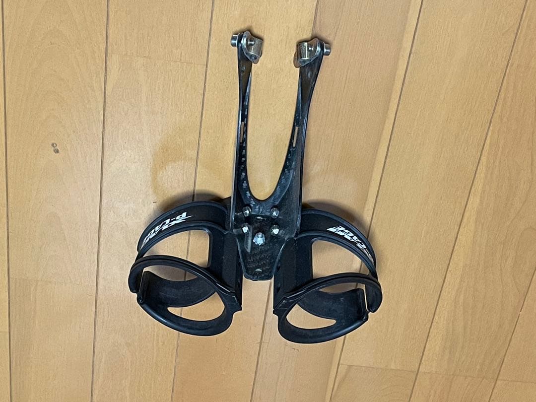 XLAB Carbon Wing ダブルボトルケージ