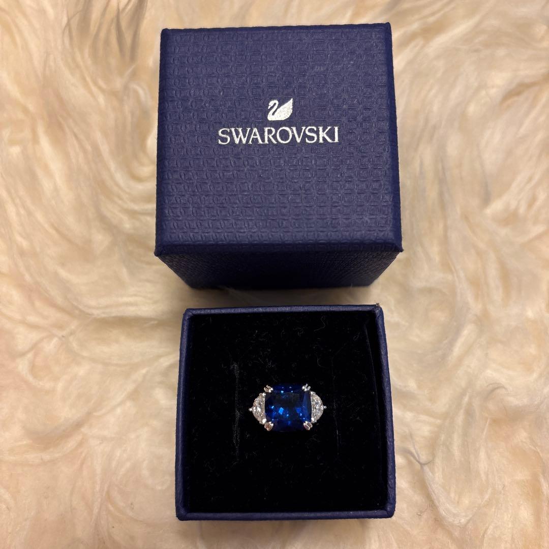 Swarovski クリスタルリング 青