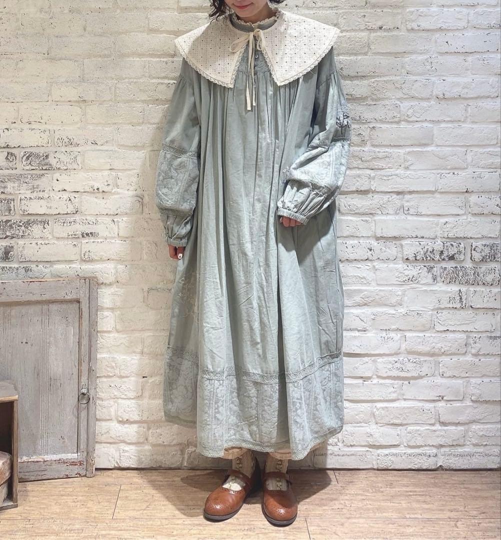 TSUHARU⋈ランダム刺繍レース切替ワンピース⋈Sサイズ