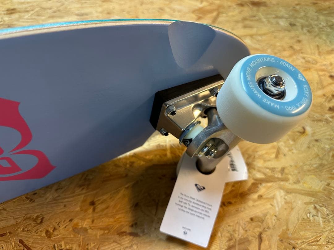 ROXY スケートボード BLOSSOM28 新品