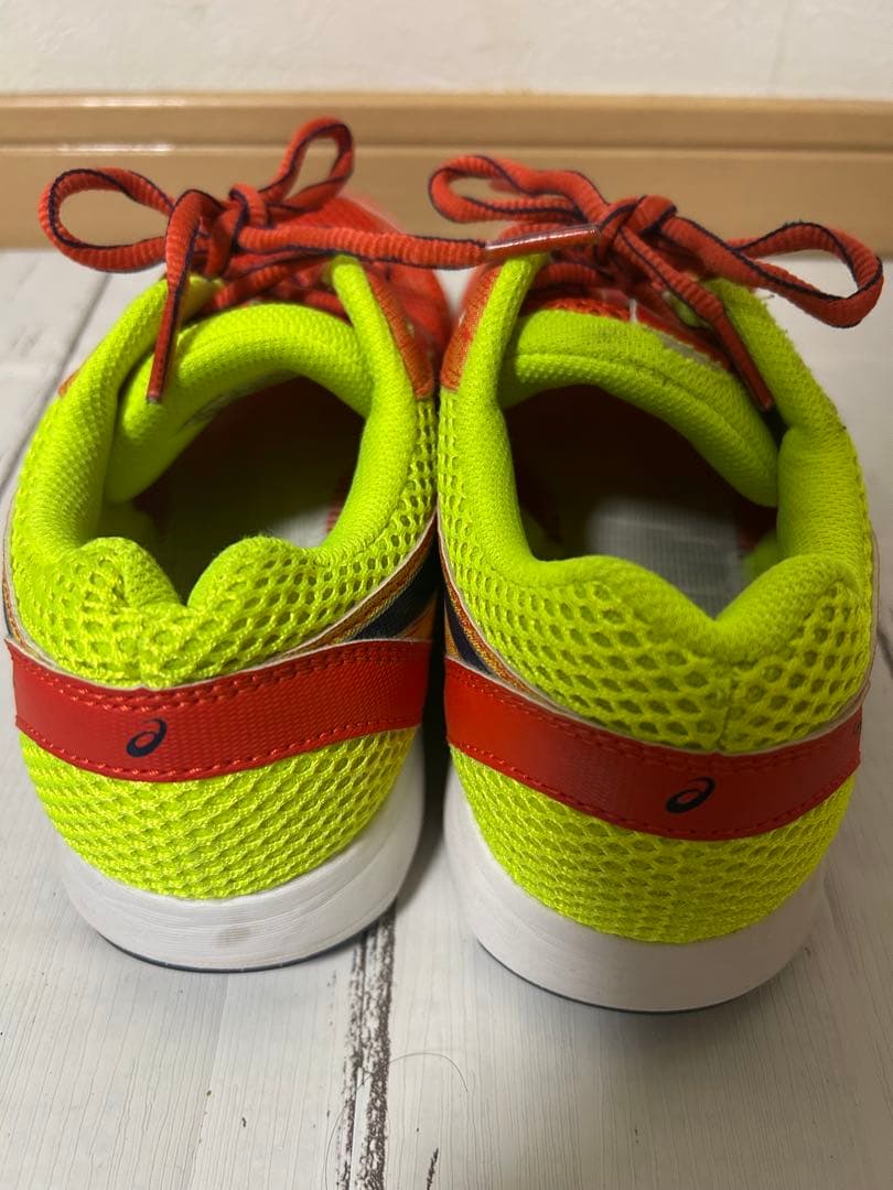 ASICS ランニングシューズ 運動靴　レッド/イエロー　赤　24.5