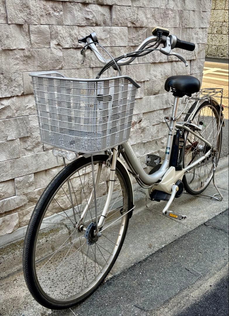 ブリヂストン　電動アシスト自転車 Assista シルバー
