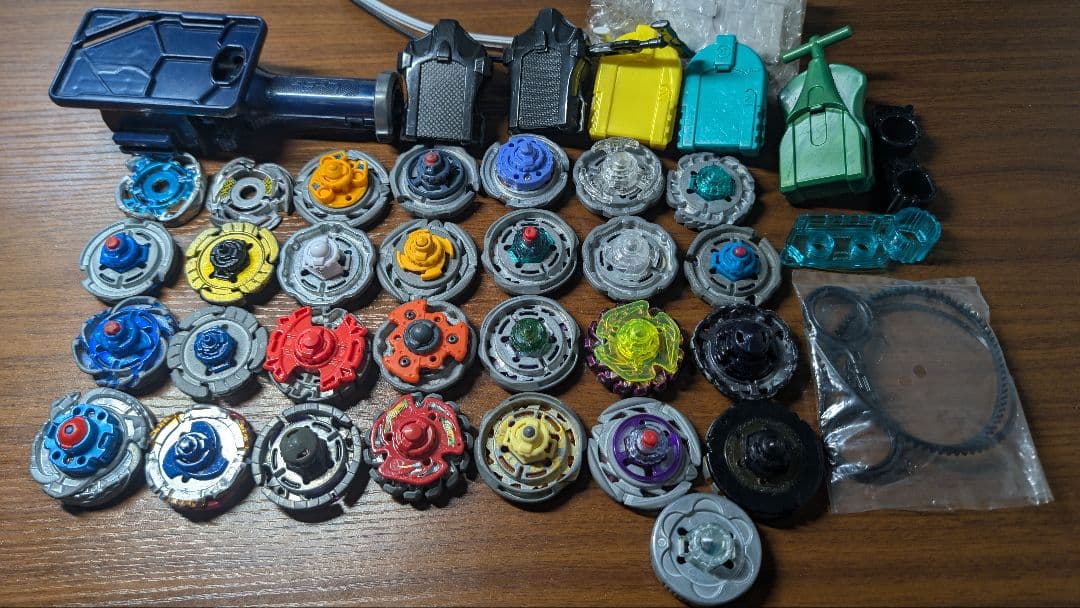 【国内正規品】メタルファイトベイブレード29個(約1.5kg)　まとめ売り