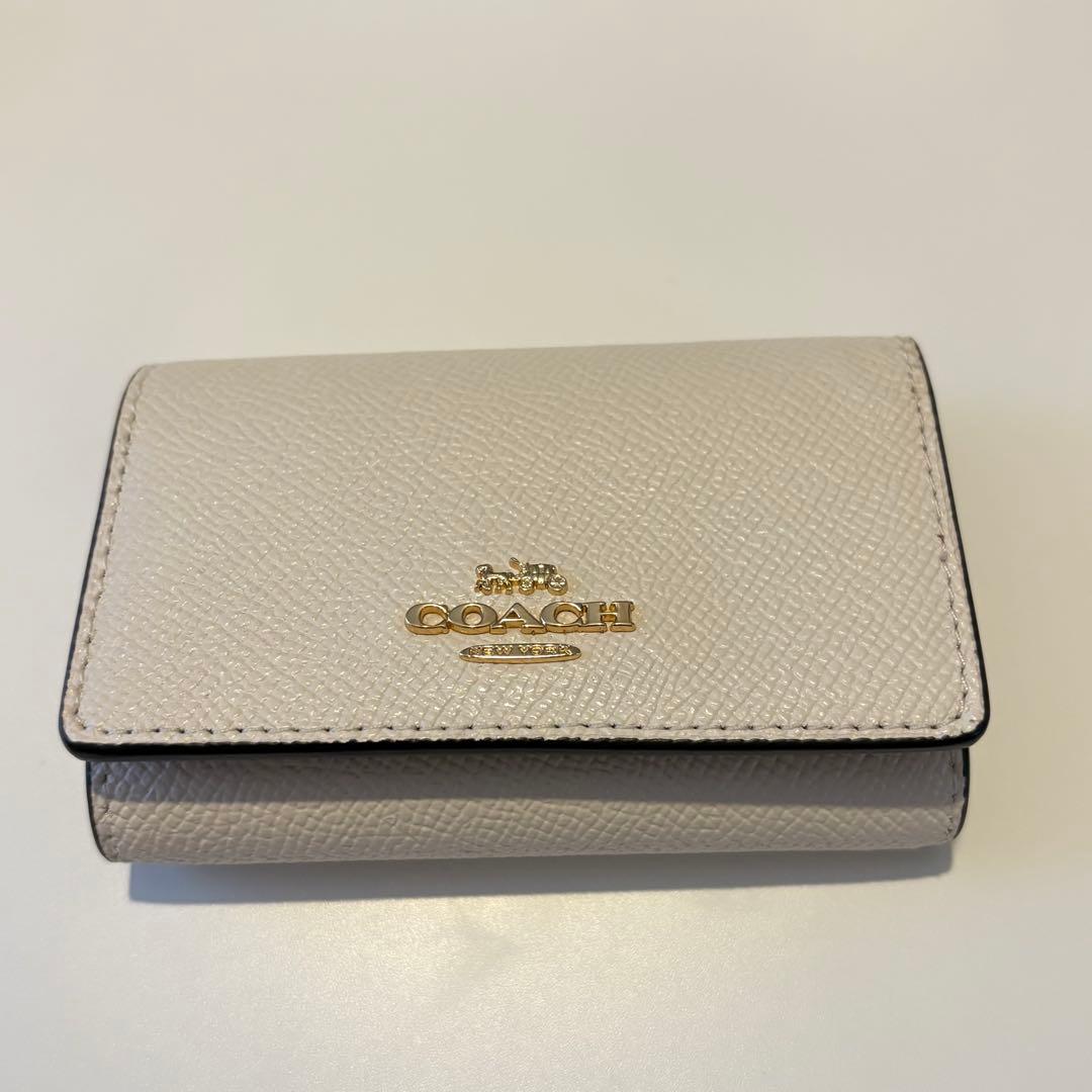 【新品未使用】COACH ホワイトレザー キーケース