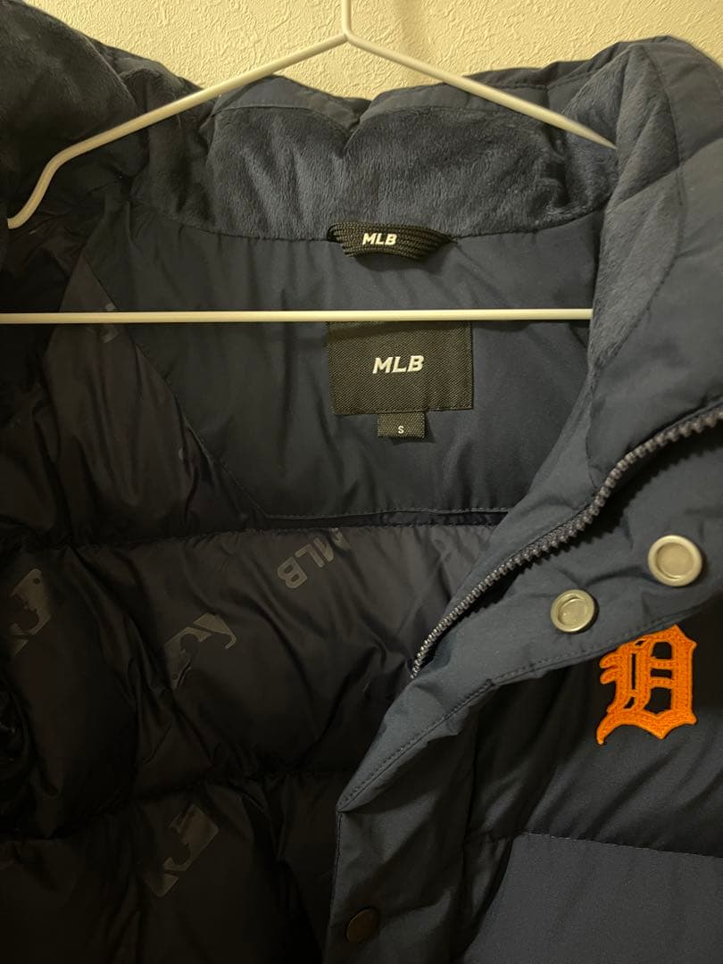 MLB ダウンジャケット　アウター　美品