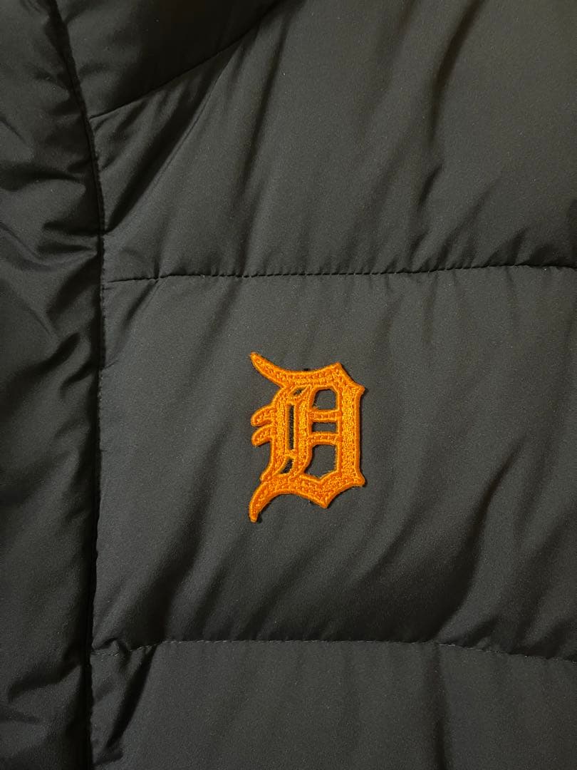 MLB ダウンジャケット　アウター　美品