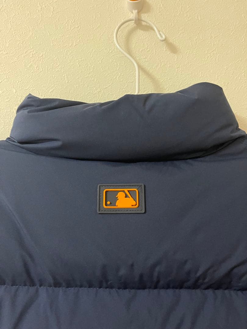 MLB ダウンジャケット　アウター　美品