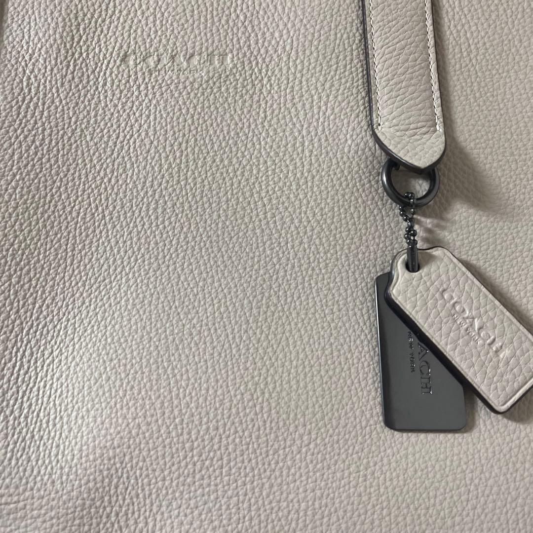 p*n様 COACH ホワイトレザートートバッグ