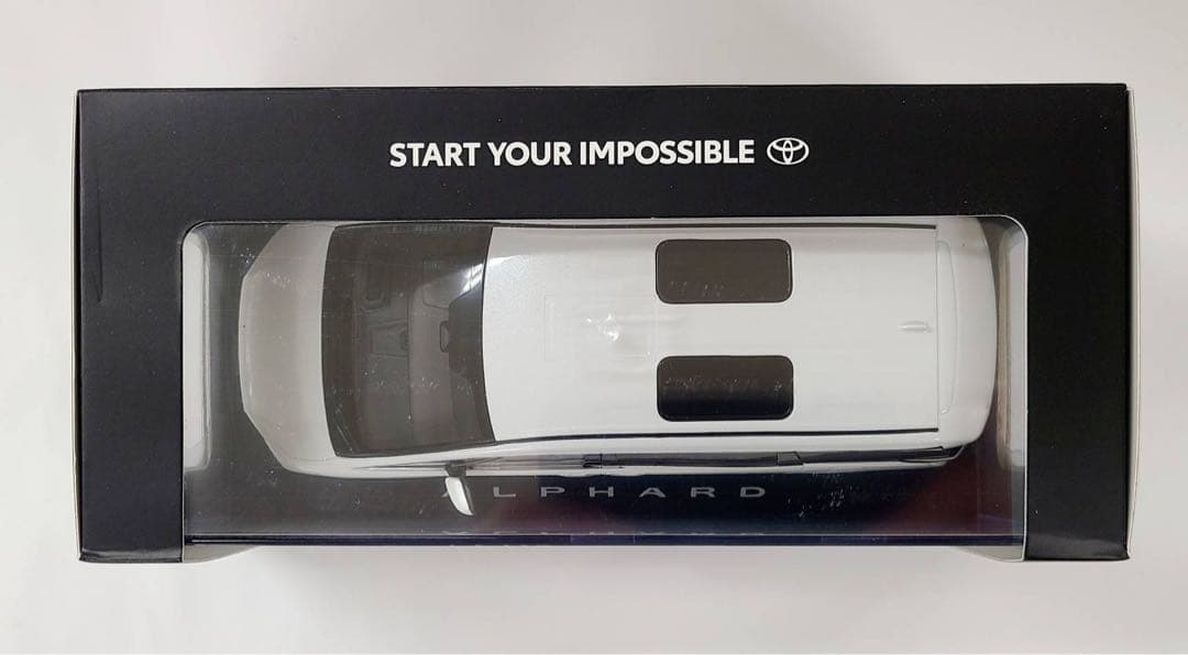 トヨタ　アルファード　カラーサンプル　ミニカー