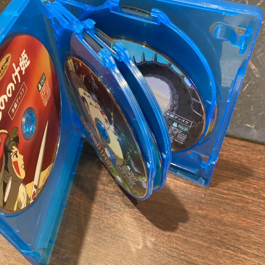 ジブリDVD本編ディスク8枚 お値下げ品　(59