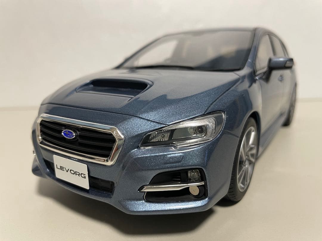 SUBARU LEVORG ミニカー 1 /18