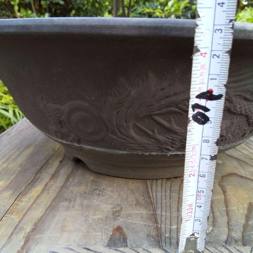 盆栽鉢 大品 12号 松柏類 無釉 泥鉢 泥物 外縁 丸 陣笠 彫入 雲龍文