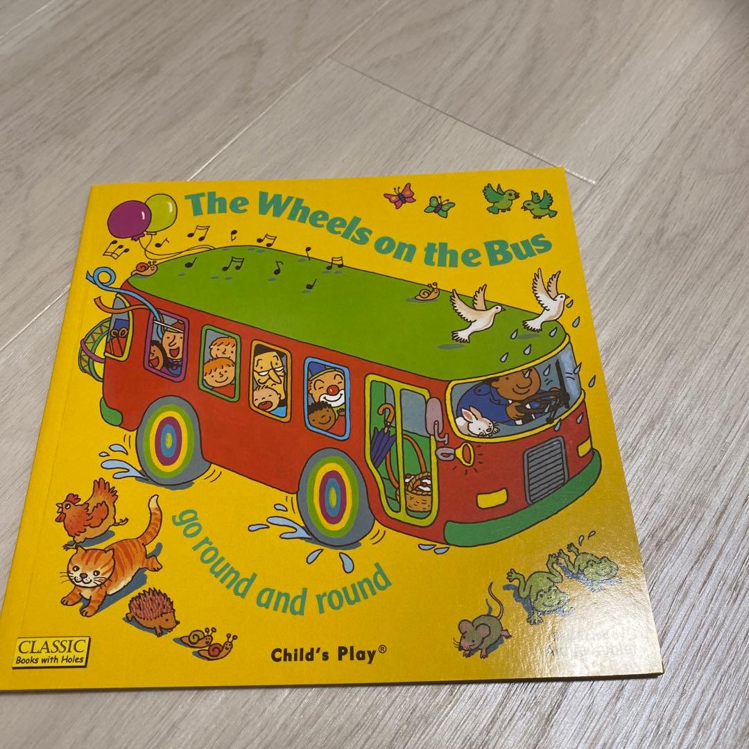 503 The wheels on the bus穴開き仕掛け音声絵本