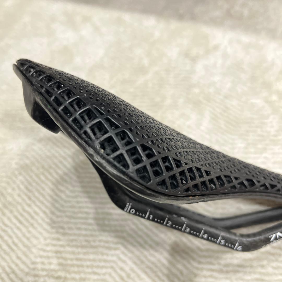 TNI 3D printing II サドル　カーボンレール