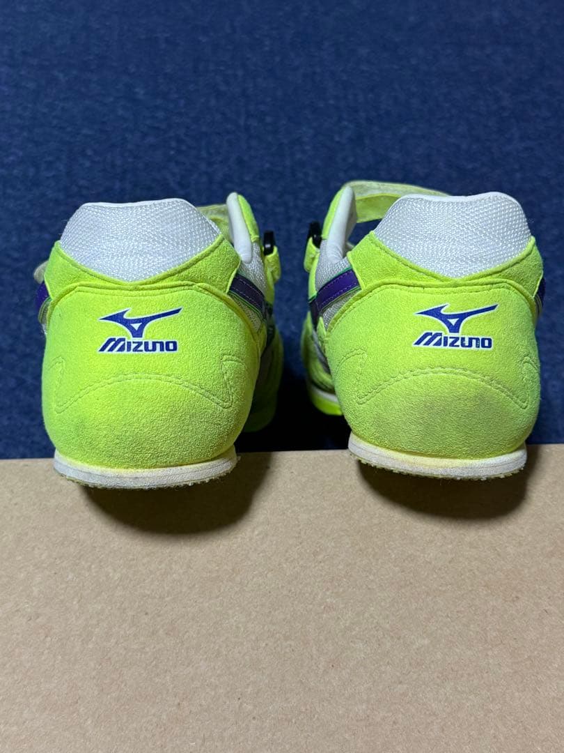 【特注】の走幅跳び用 Mizuno スパイク イエロー/パープル 26.5cm
