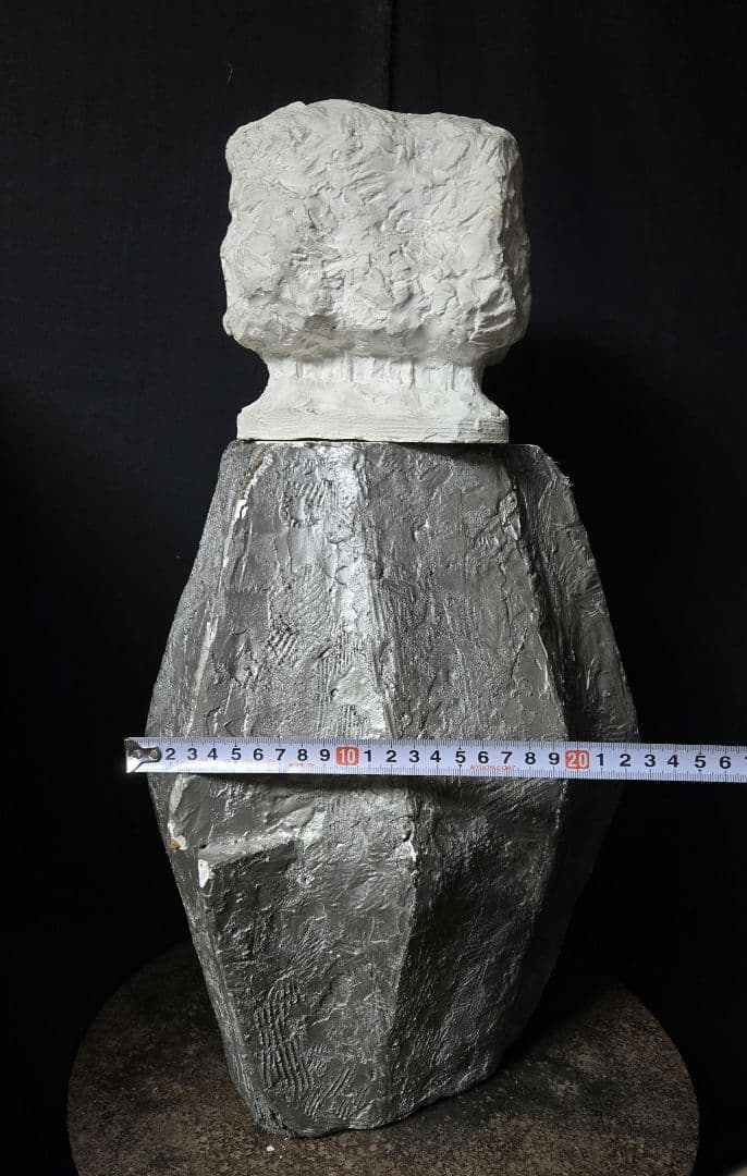 存在感抜群シルバーとホワイトの石膏のオブジェスペシャル　骨董市古物インテリア
