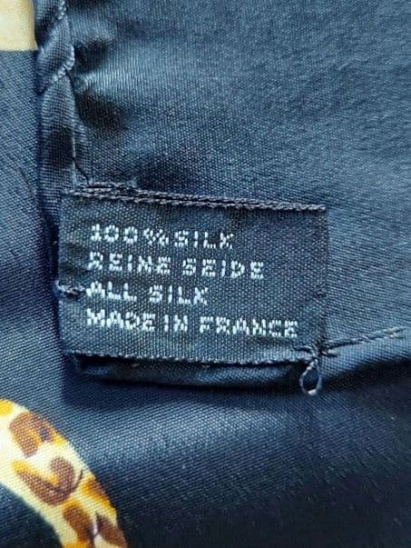 CHANEL シルクスカーフ ブラック ゴールド