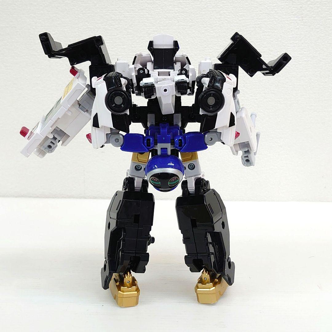 トミカ　ギガントポリスブレイバーDXセットKOBANアーマー　GT-R パトカー