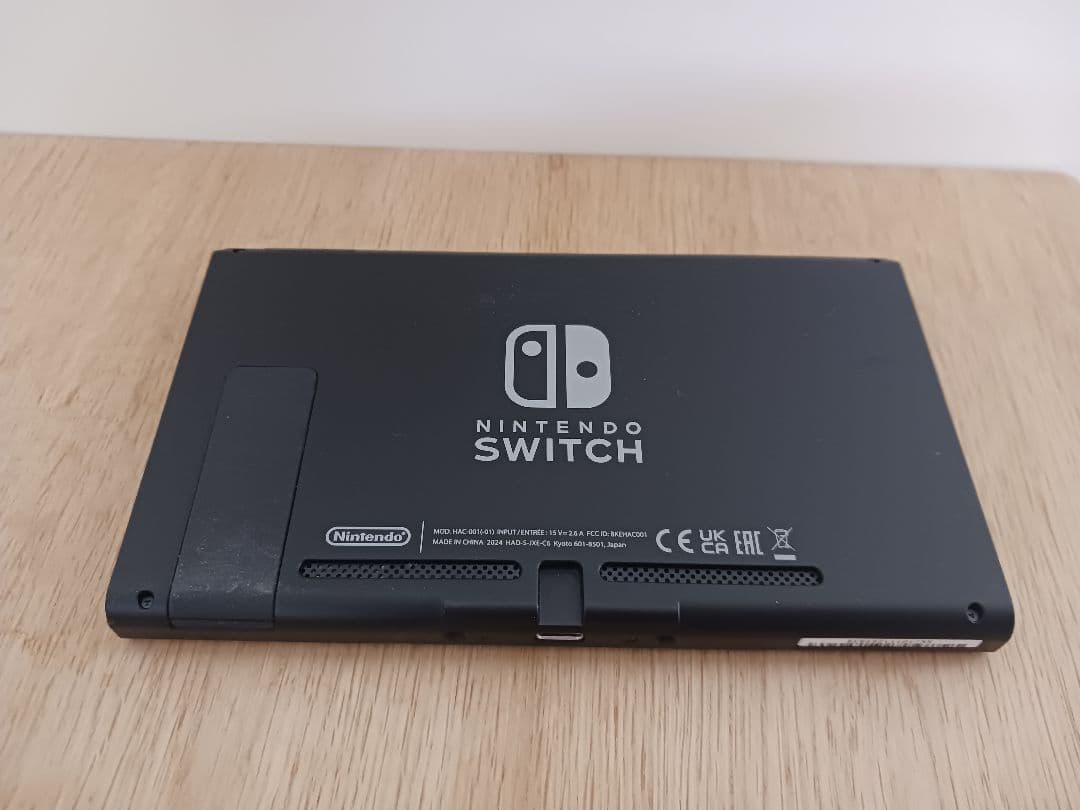 Nintendo Switch グレー　2024年8月購入