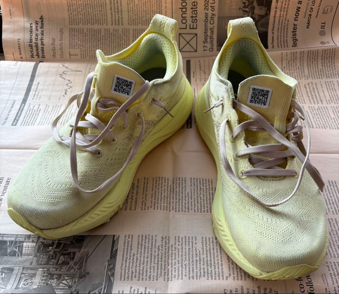 ⑪ asics　アシックス　ニンバス　ミライ　ランニングシューズ　トレシュー