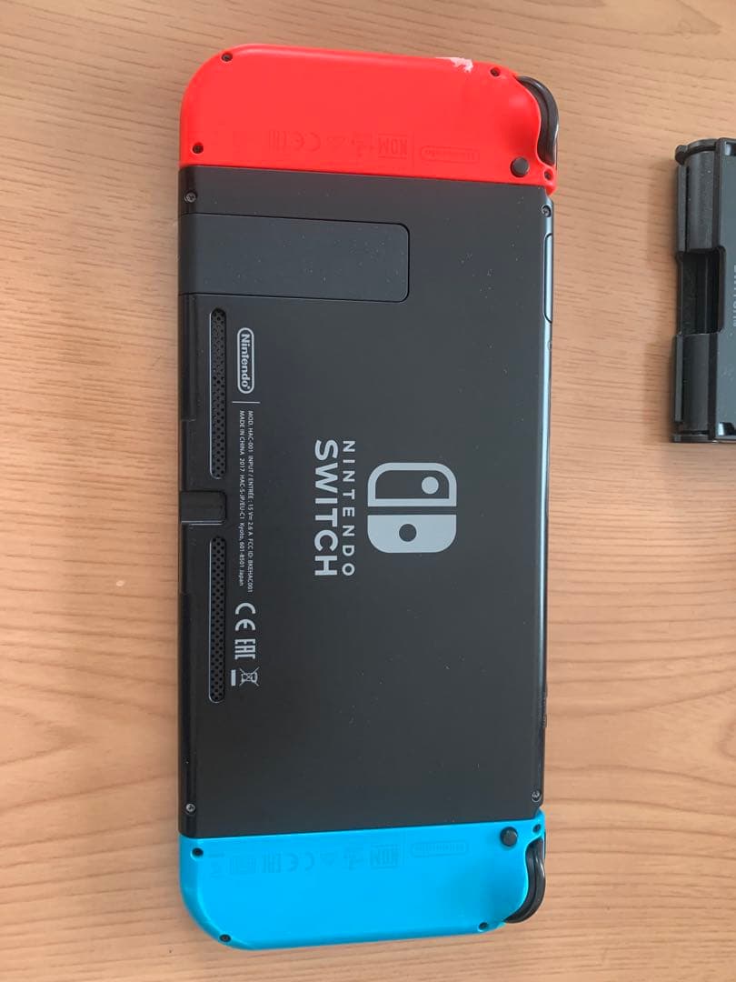 Nintendo Switch 任天堂スイッチ　本体ネオンブルー/ネオンレッド