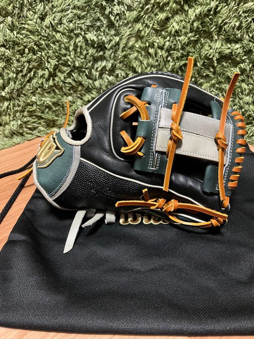 や*だ様 ウィルソン ワナビーヒーローデュアル 軟式内野手用86型 ブラックSS