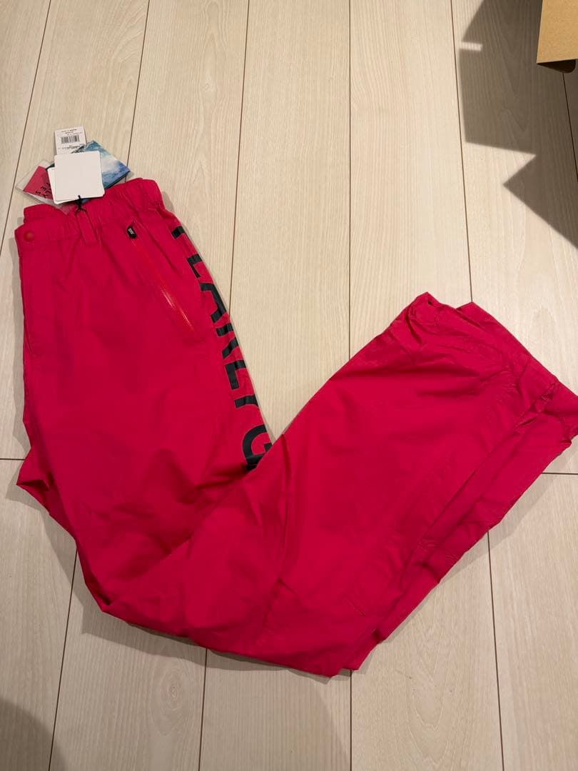 と*様 サイズ1 パーリーゲイツ　レインパンツ　ナイロンパンツ　新品　レディース