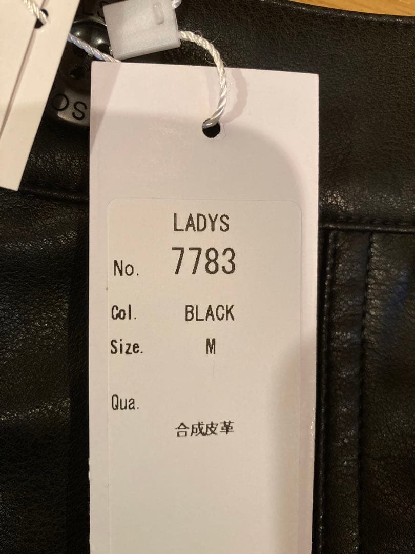 値下げ！新品！レディース フェイクレザー ゴルフショートパンツ 黒 Mサイズ