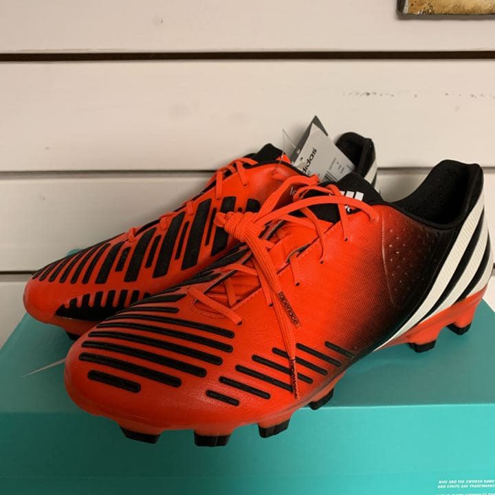 新品未使用　プレデターリーサルゾーン　エックス　アディダス　サッカースパイク