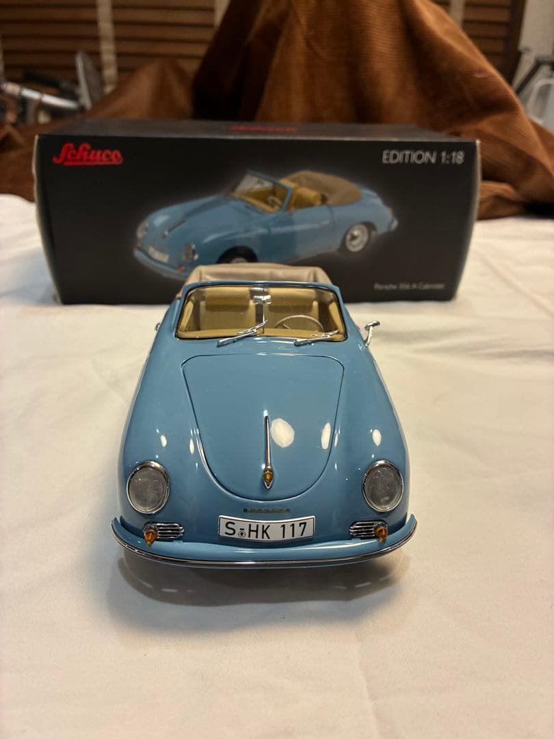 ミニカー Schuco Porshe356A Cabriolet 1/18