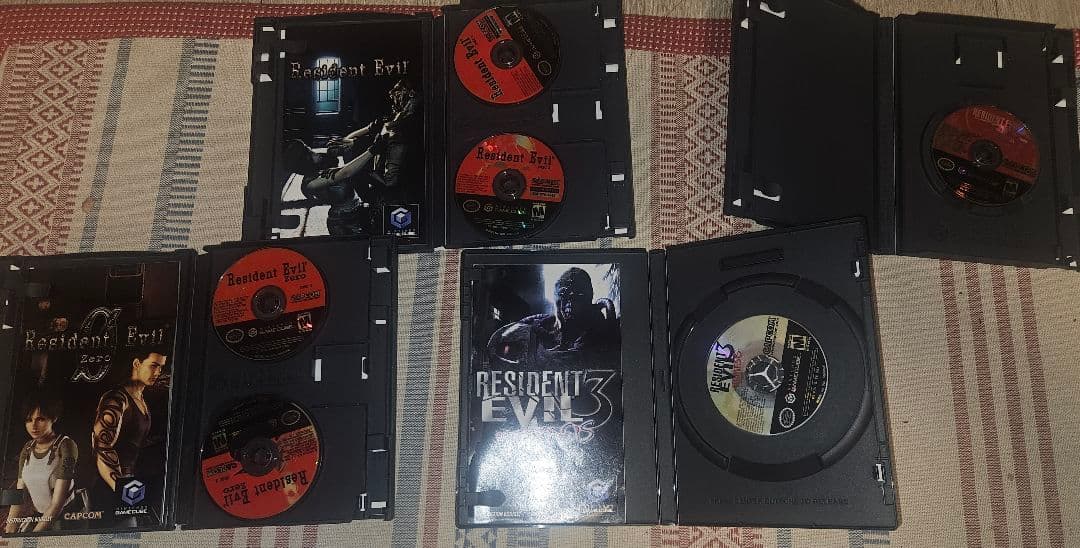 Resident Evil バイオハザード米国GameCubeセット