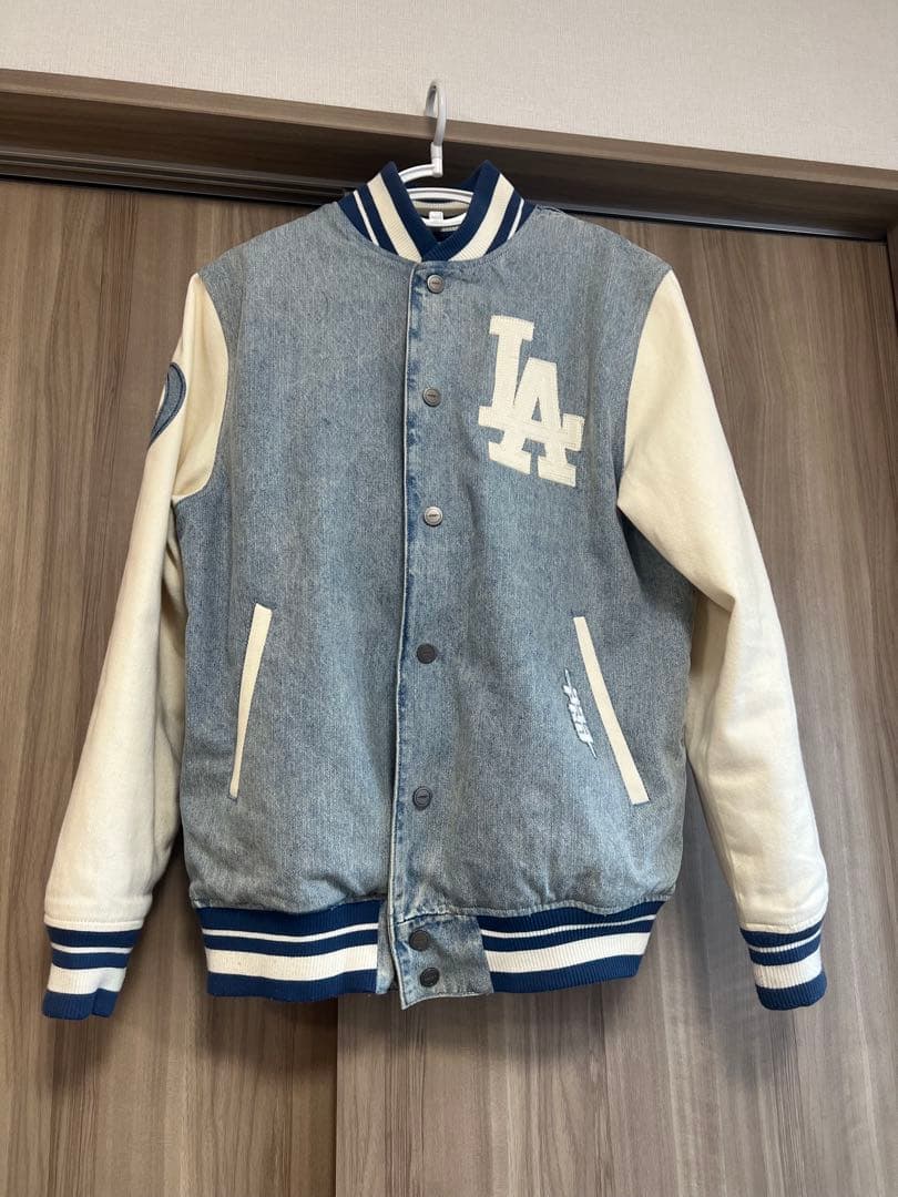 【激レア】LA限定　Los Angeles Dodgers ブルゾン　　Mサイズ