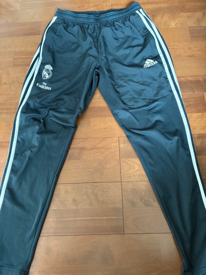 adidas Real Madrid ハイネックジャージ