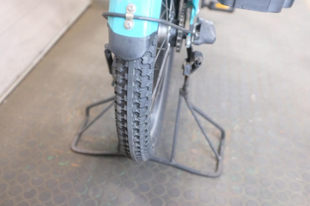 電動自転車ヤマハPAS　Babby　20インチ3段8.7Ah（4点灯）充電器あり