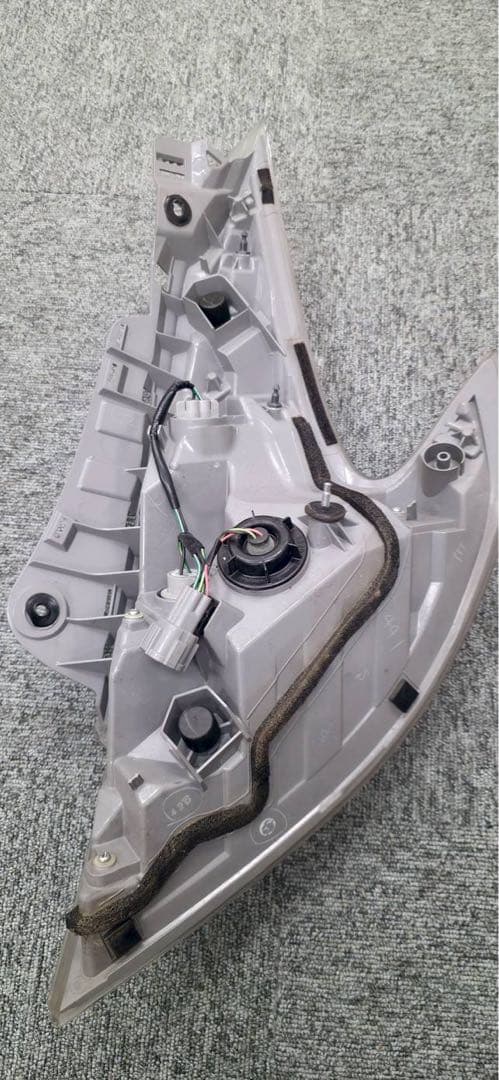 Z34 純正クリアリアテールレンズ