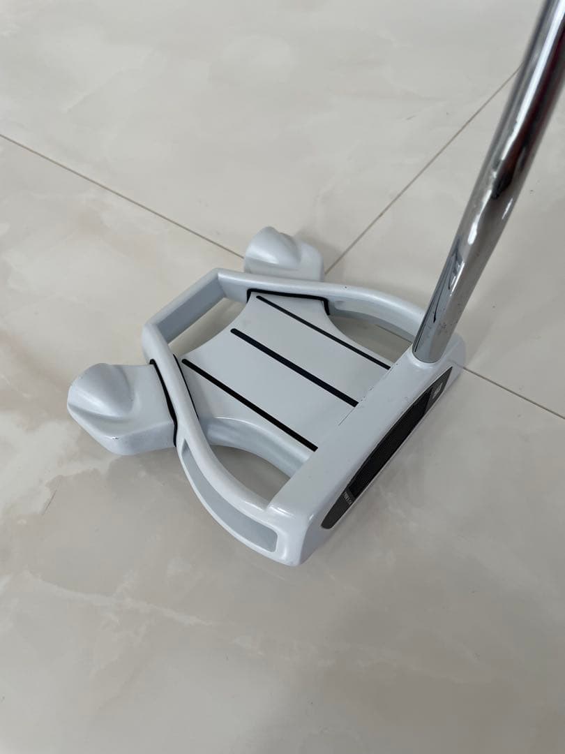 週末最終価格　Taylor made GHOST Spider パター34インチ