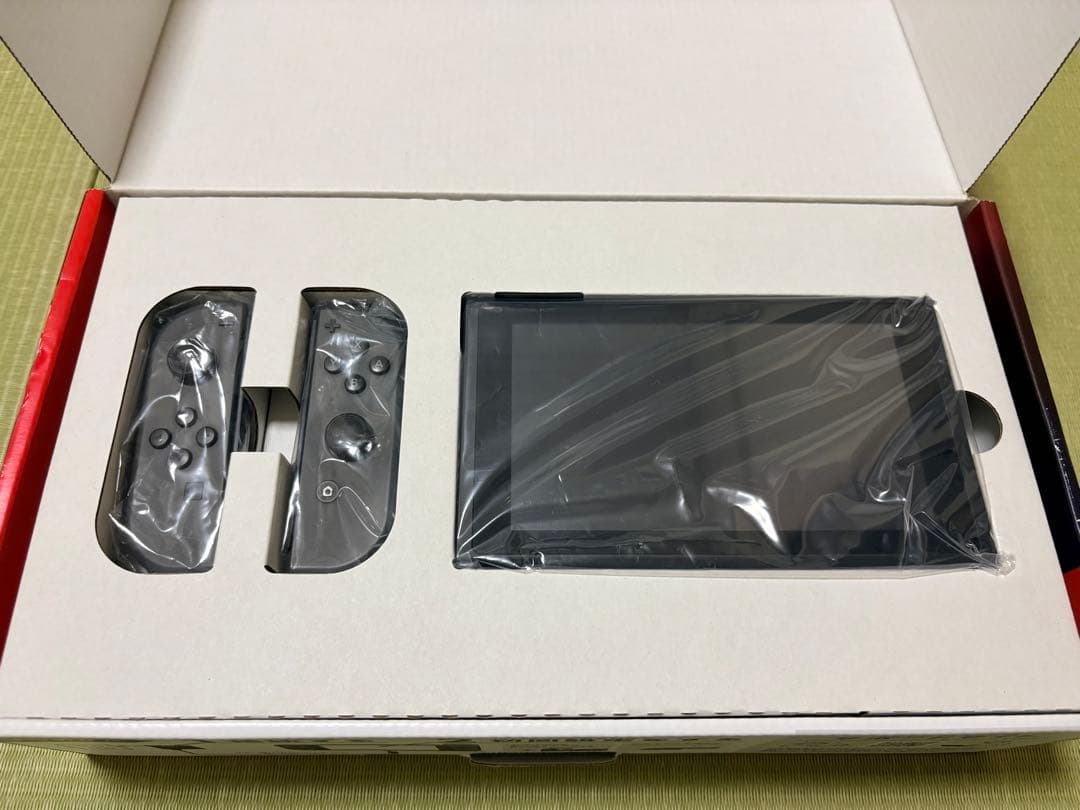 Switch本体 箱付き ケース付き 動作確認済み