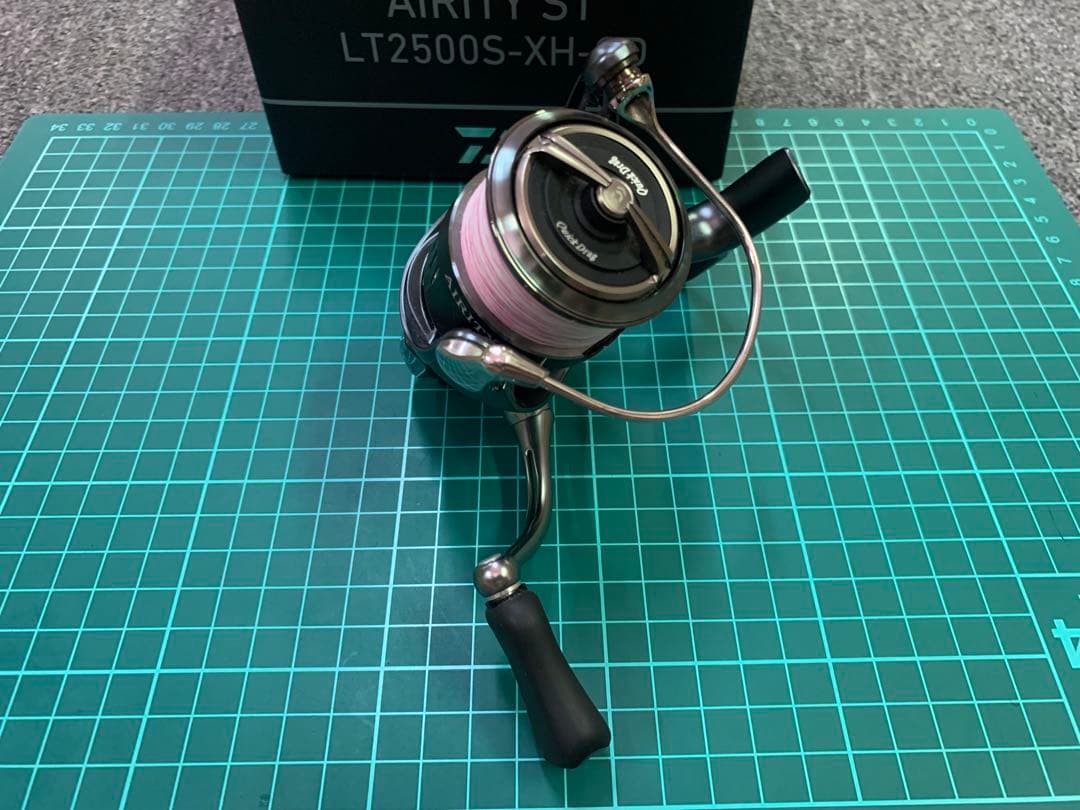 ダイワ　23AIRITY ST LT2500S-XH-QD 美品