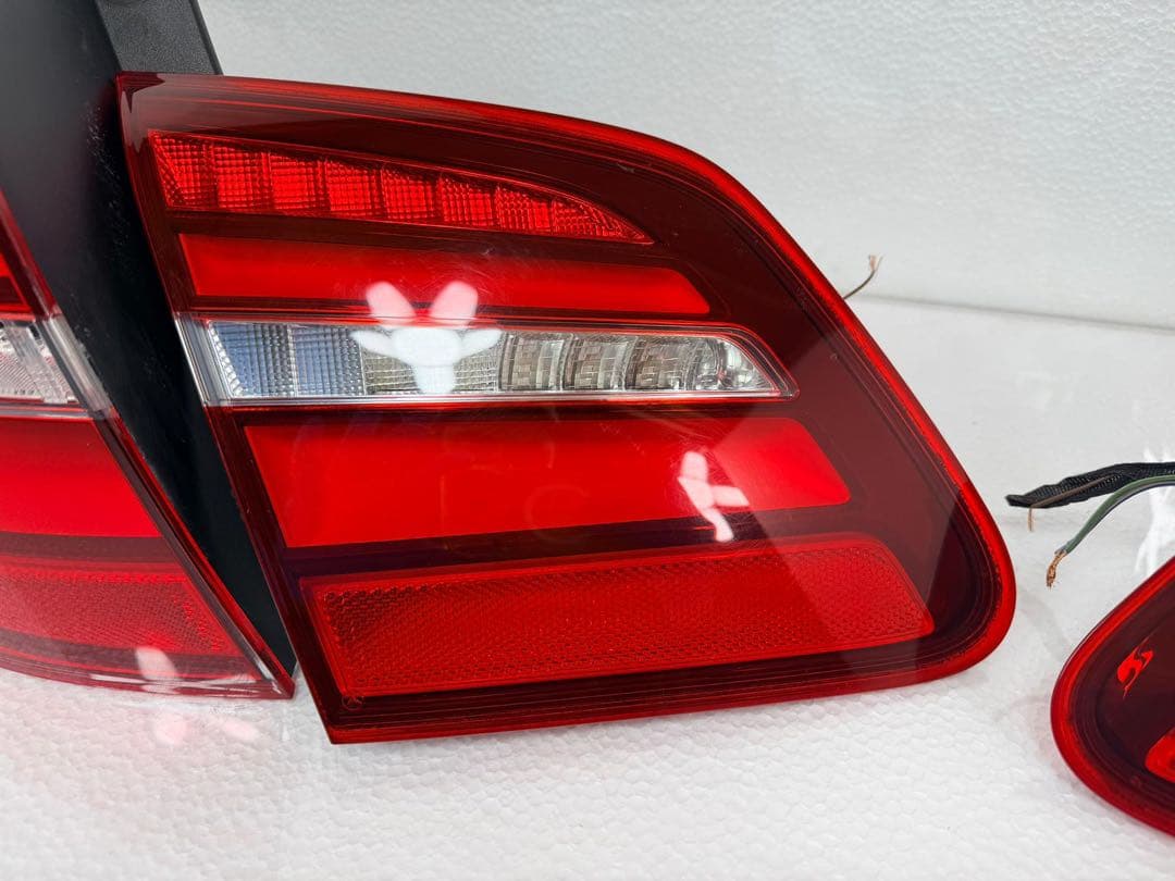 ベンツ Bクラス B180 後期 DBA-246242 テールランプ LED