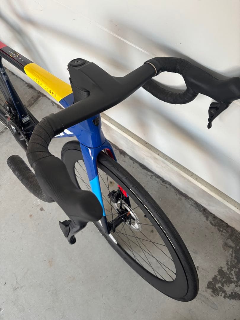 Madone SLR 7 Gen 8 Sサイズ　新品！