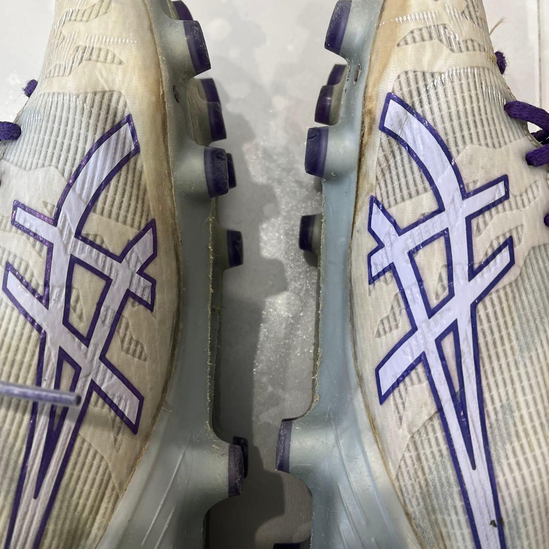 asics アシックス　サッカースパイクホワイト/パープル　サイズ24.5