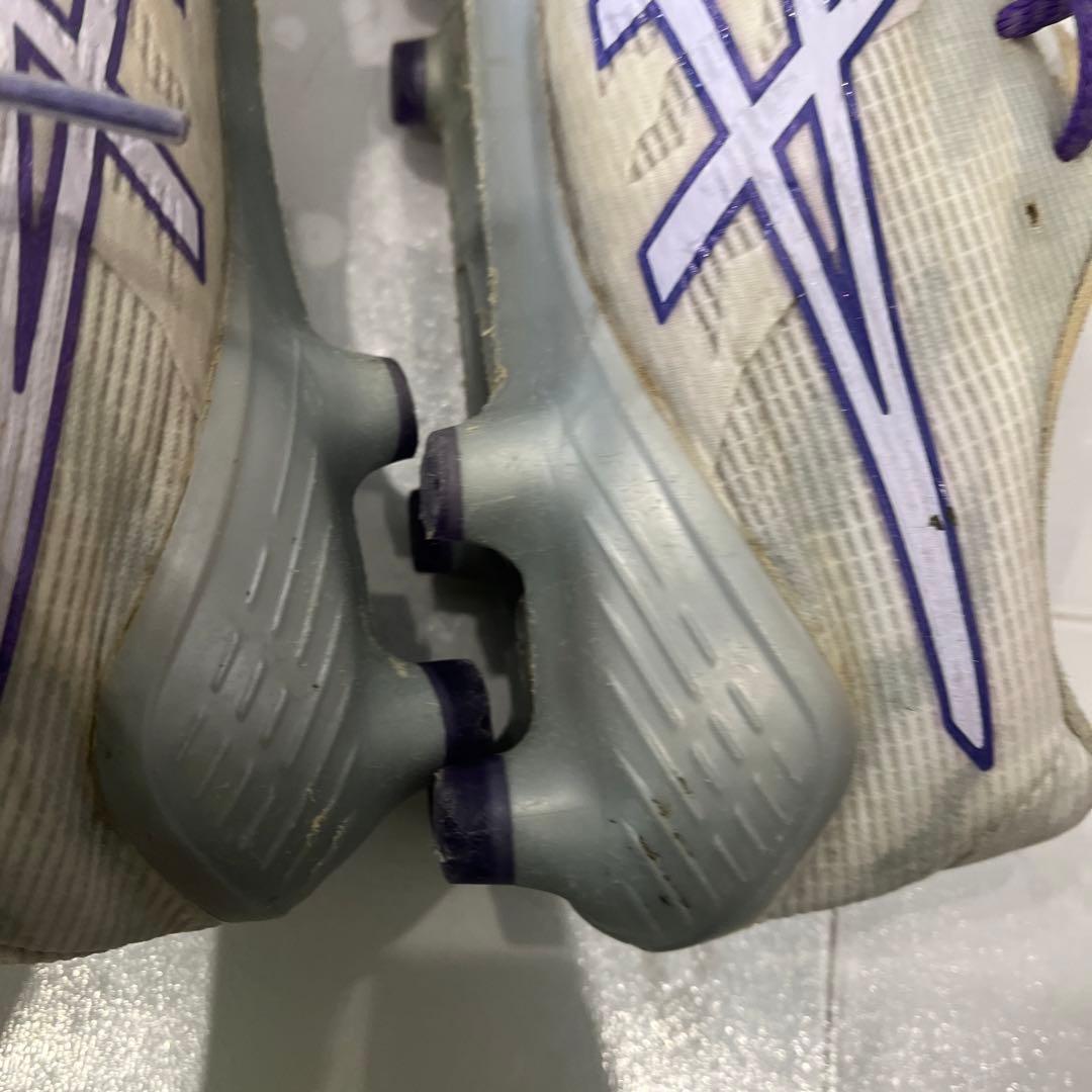 asics アシックス　サッカースパイクホワイト/パープル　サイズ24.5