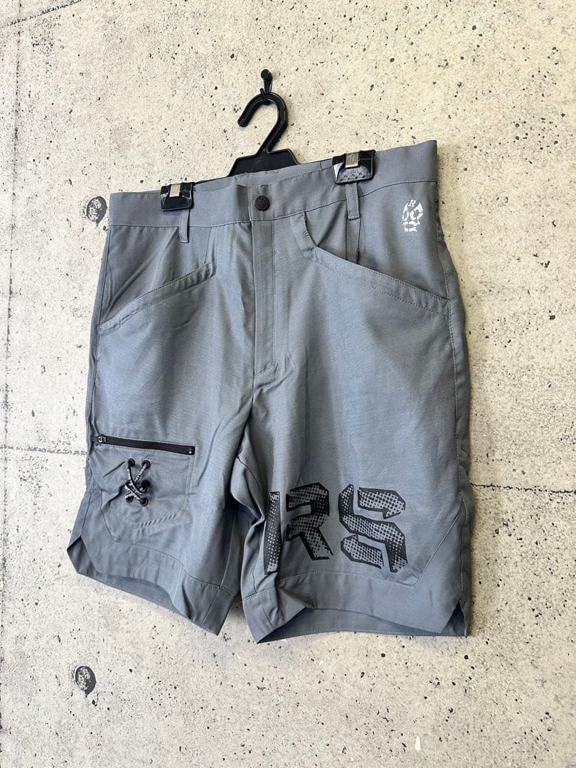 【新品未使用】サイズ6 メンズ ハーフパンツ ラッセルノ 2675