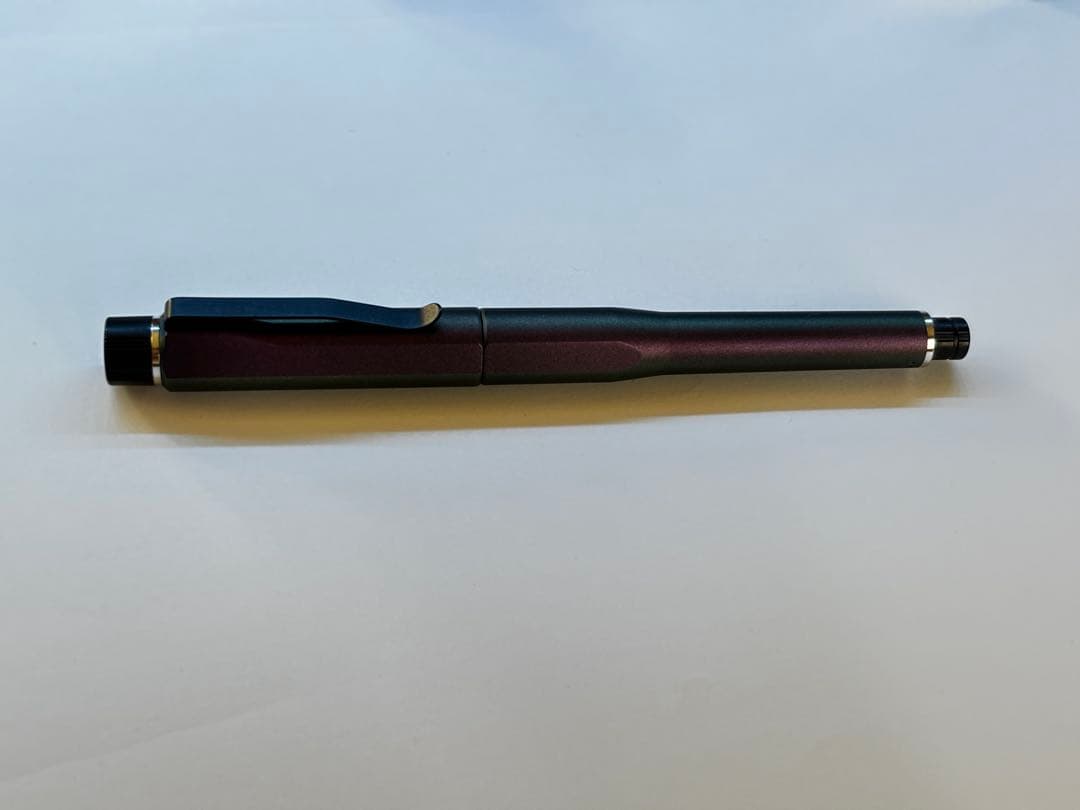 三菱鉛筆 クルトガ ダイブKURUTOGA DIVEオーロラパープル0.5mm