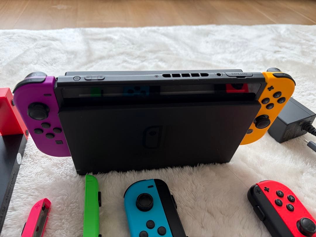 Nintendo Switch 本体 青・赤・紫・黄