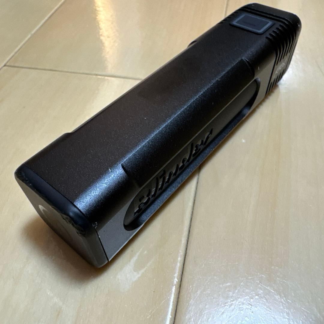 KNOG BLINDER 900 フロントバイクライト